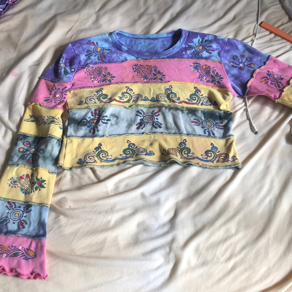 long sleeve crop top